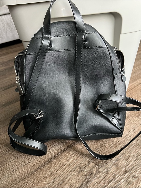 black michael kors mini backpack Men's Jet Set Triple Pocket Backpack/MK Signature Small, : Clothing, Shoes & Jewelry A compact yet spacious model Mini Backpack Backpack Women's Michael